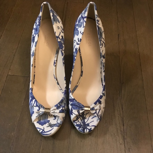 Gucci Floral Wedges - Picture 1 of 6